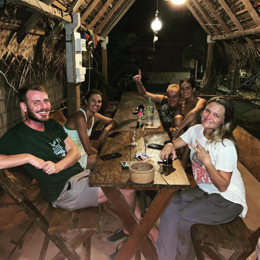 Wanderers Hostel Trincomalee Extérieur photo