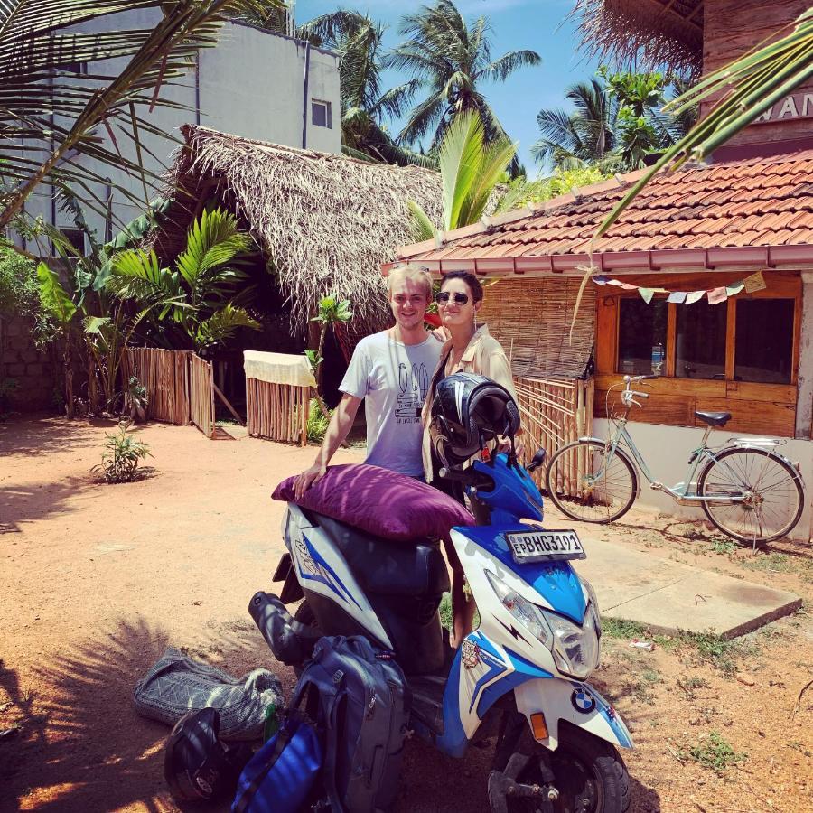 Wanderers Hostel Trincomalee Extérieur photo