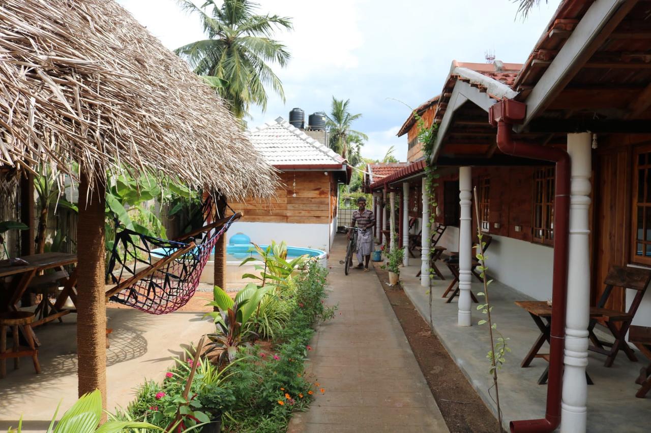 Wanderers Hostel Trincomalee Extérieur photo