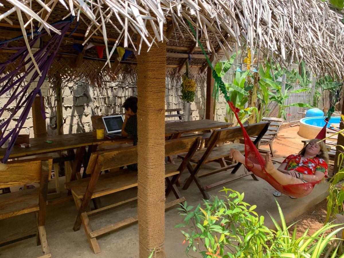 Wanderers Hostel Trincomalee Extérieur photo