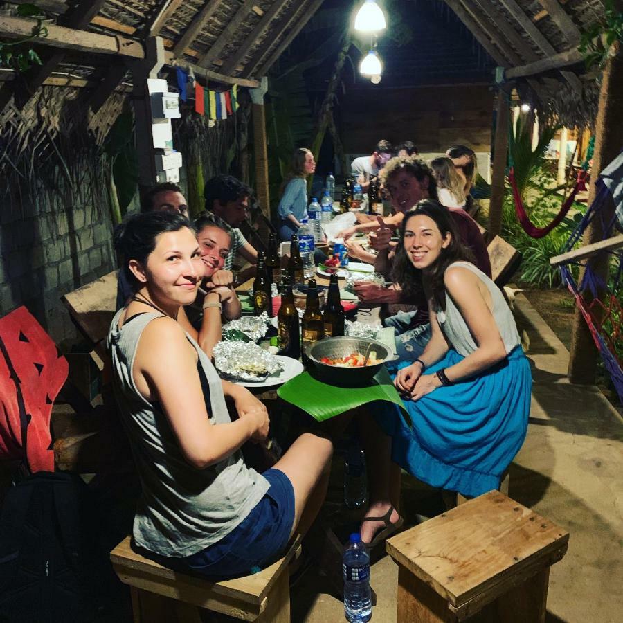 Wanderers Hostel Trincomalee Extérieur photo