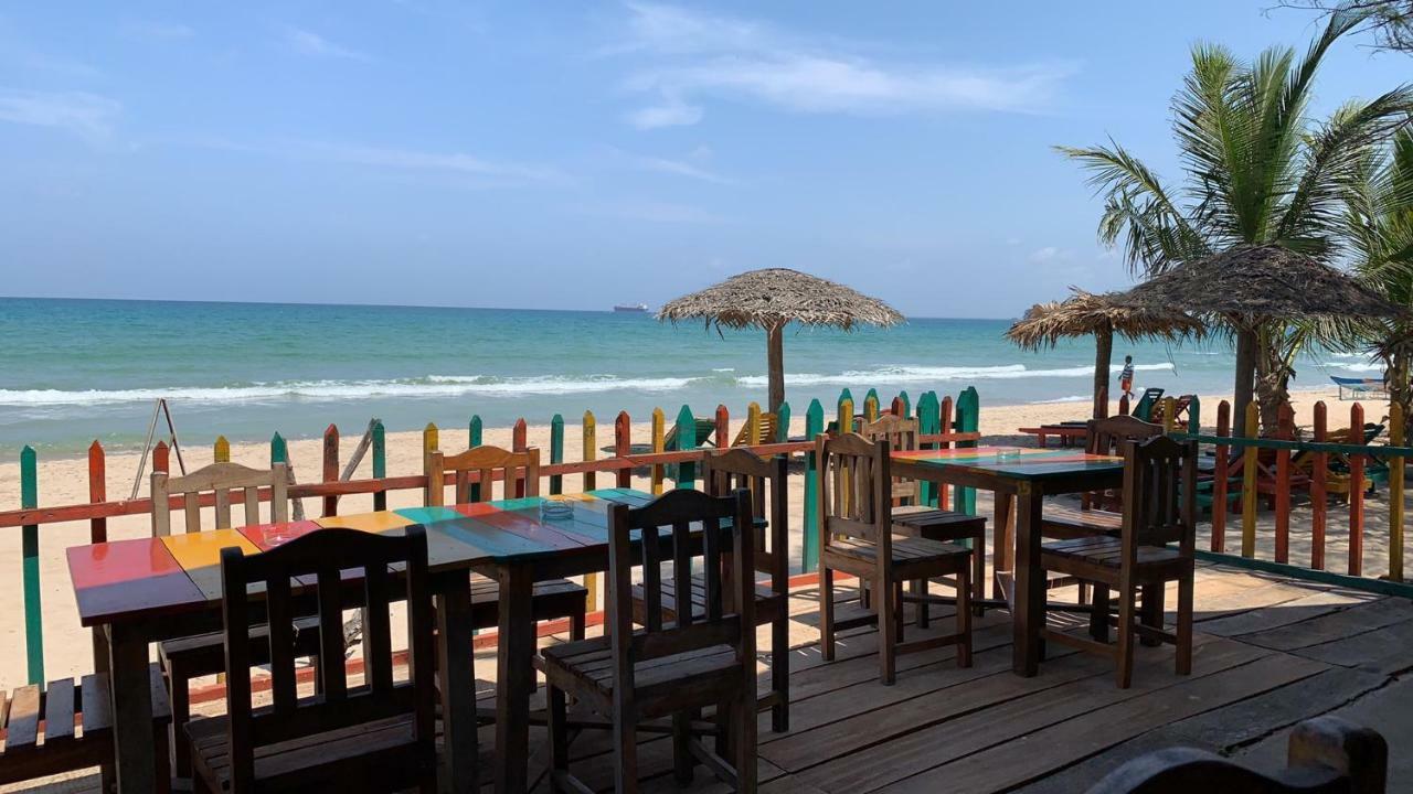 Wanderers Hostel Trincomalee Extérieur photo